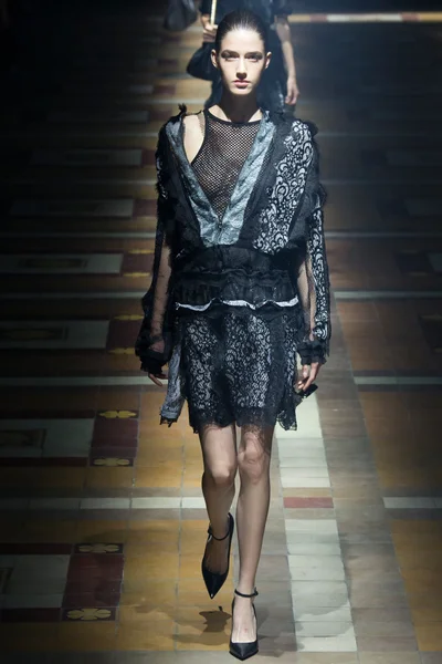Look 33